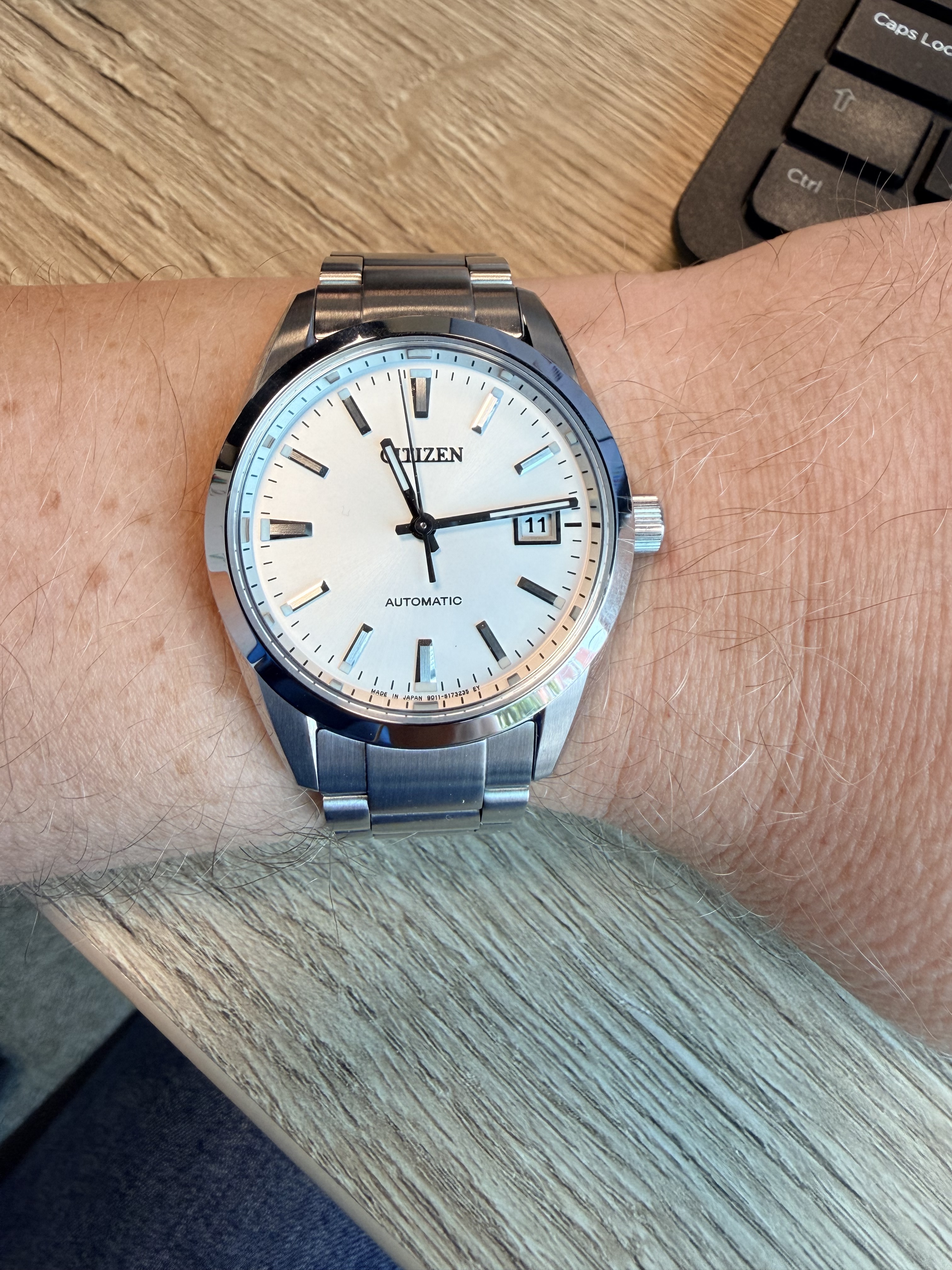 Citizen wristshot 26