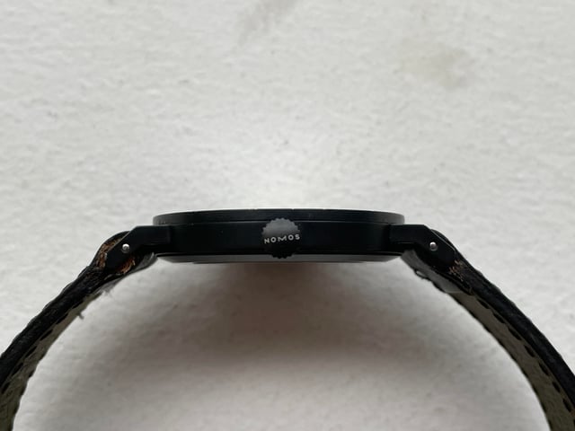 Nomos wristshot 2