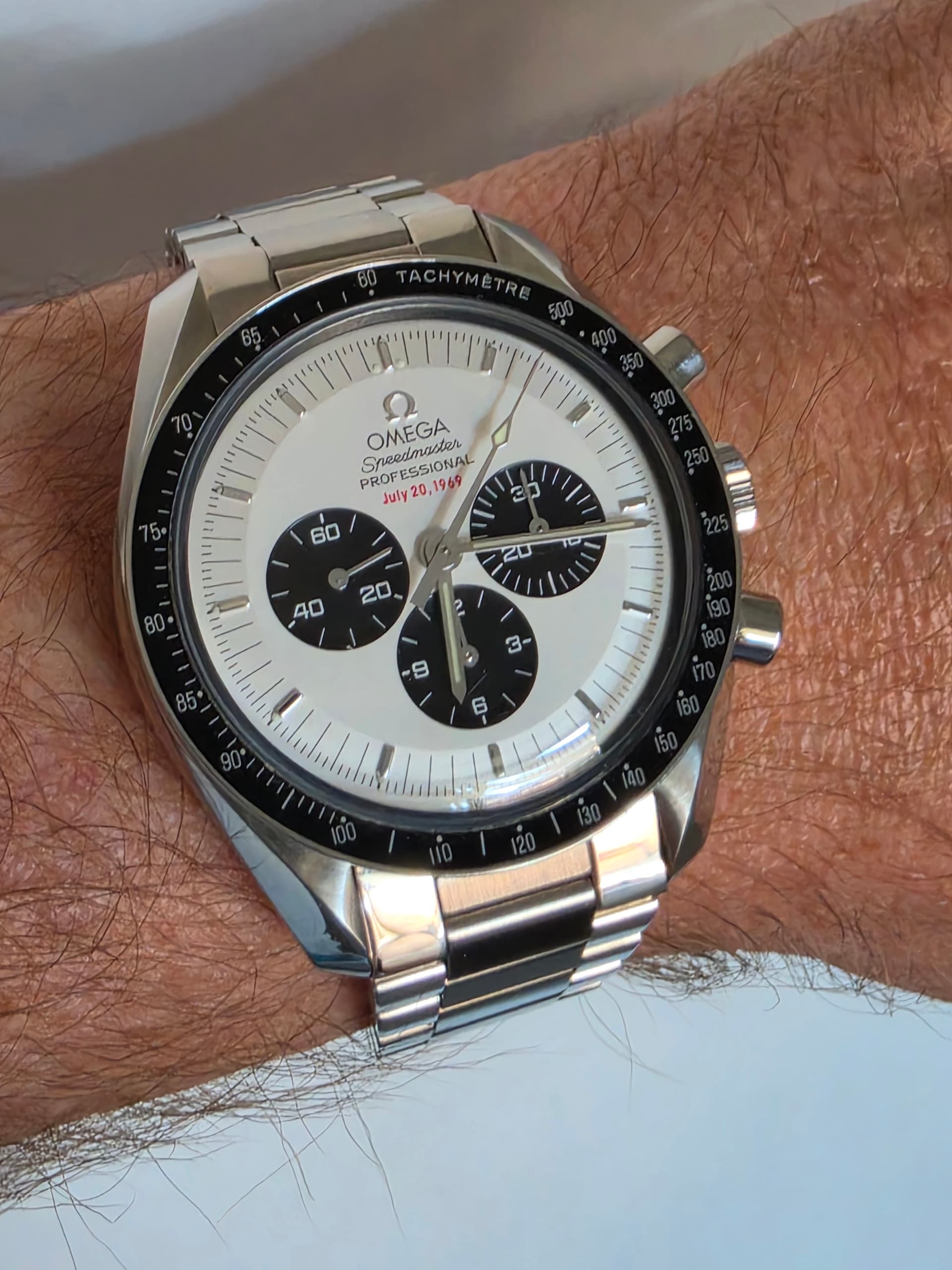 Omega wristshot 37