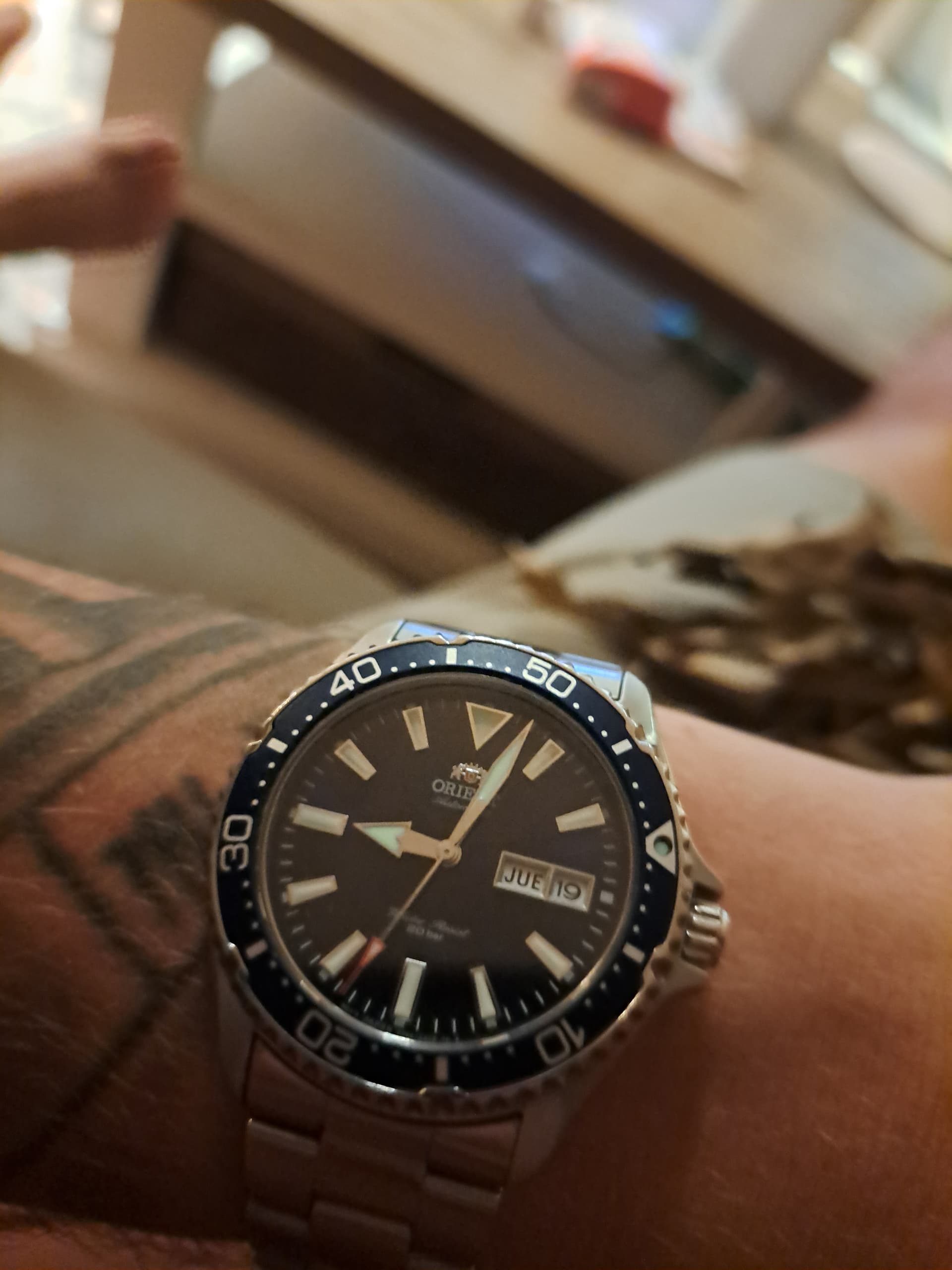 Orient wristshot 24