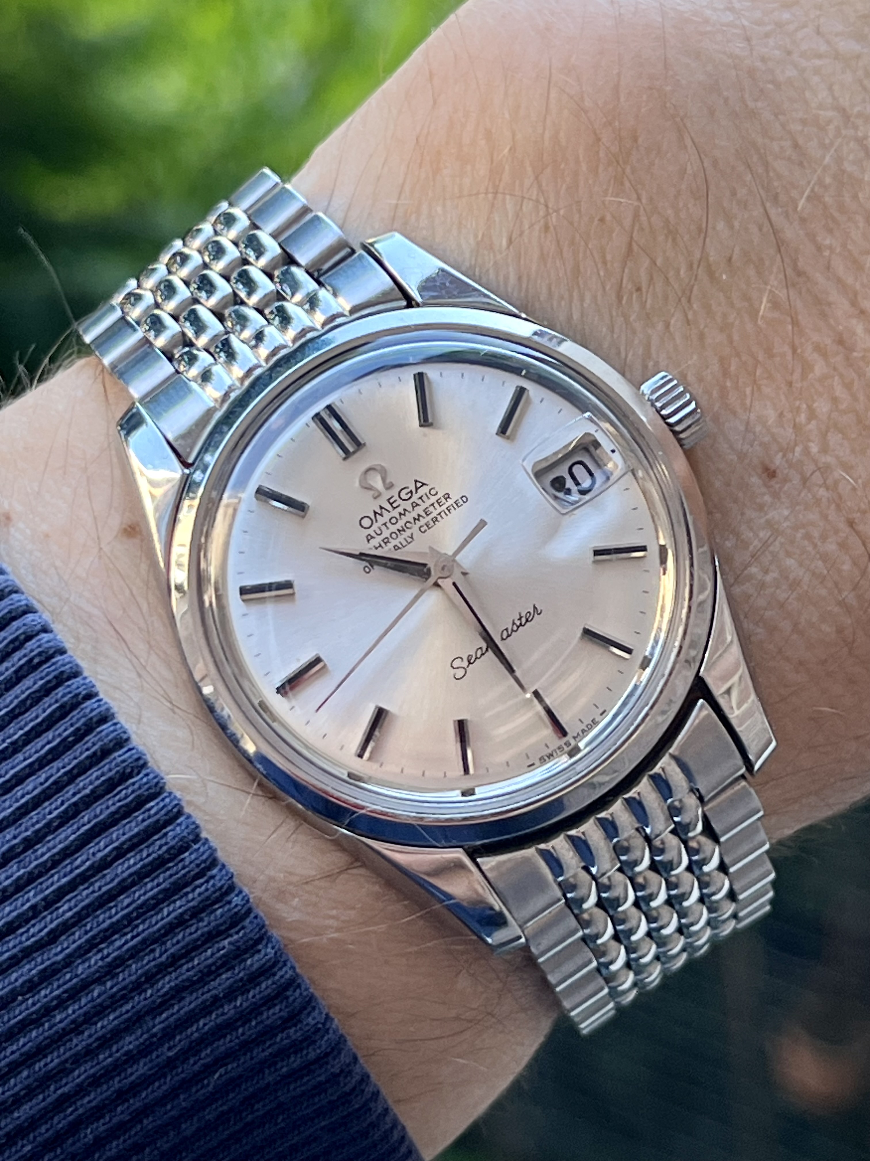 Omega wristshot 36