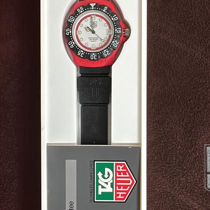 tag heuer senna rood verpakking2