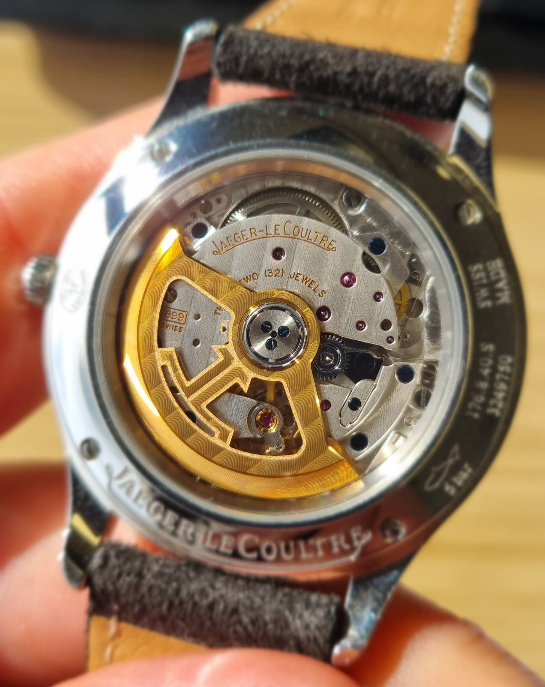 Jaeger-LeCoultre wristshot 22