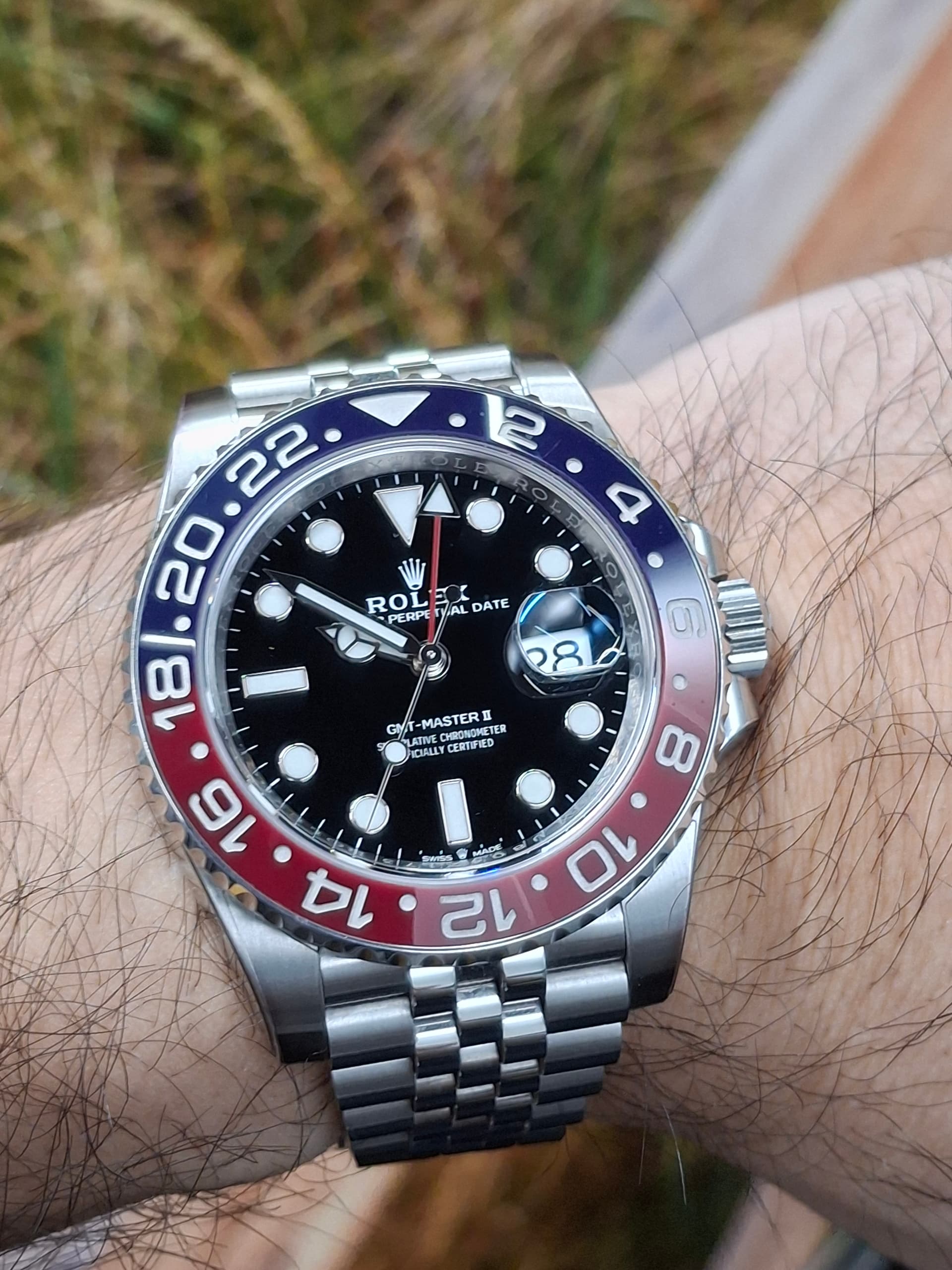 17696872676081292888138631866209