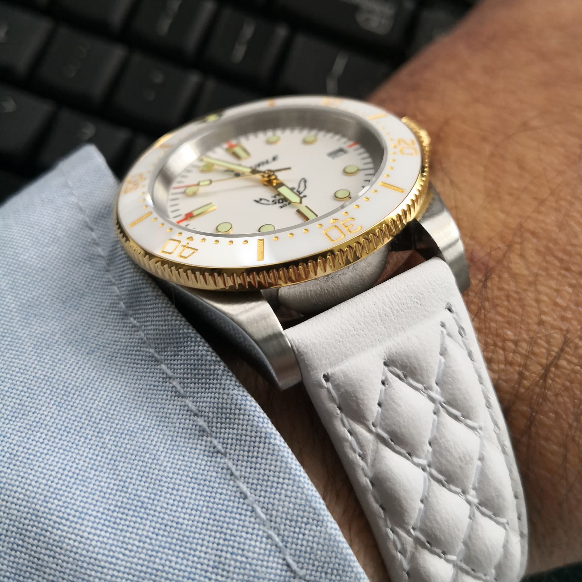 SQUALE 1545 WHITE SW200-HF10
