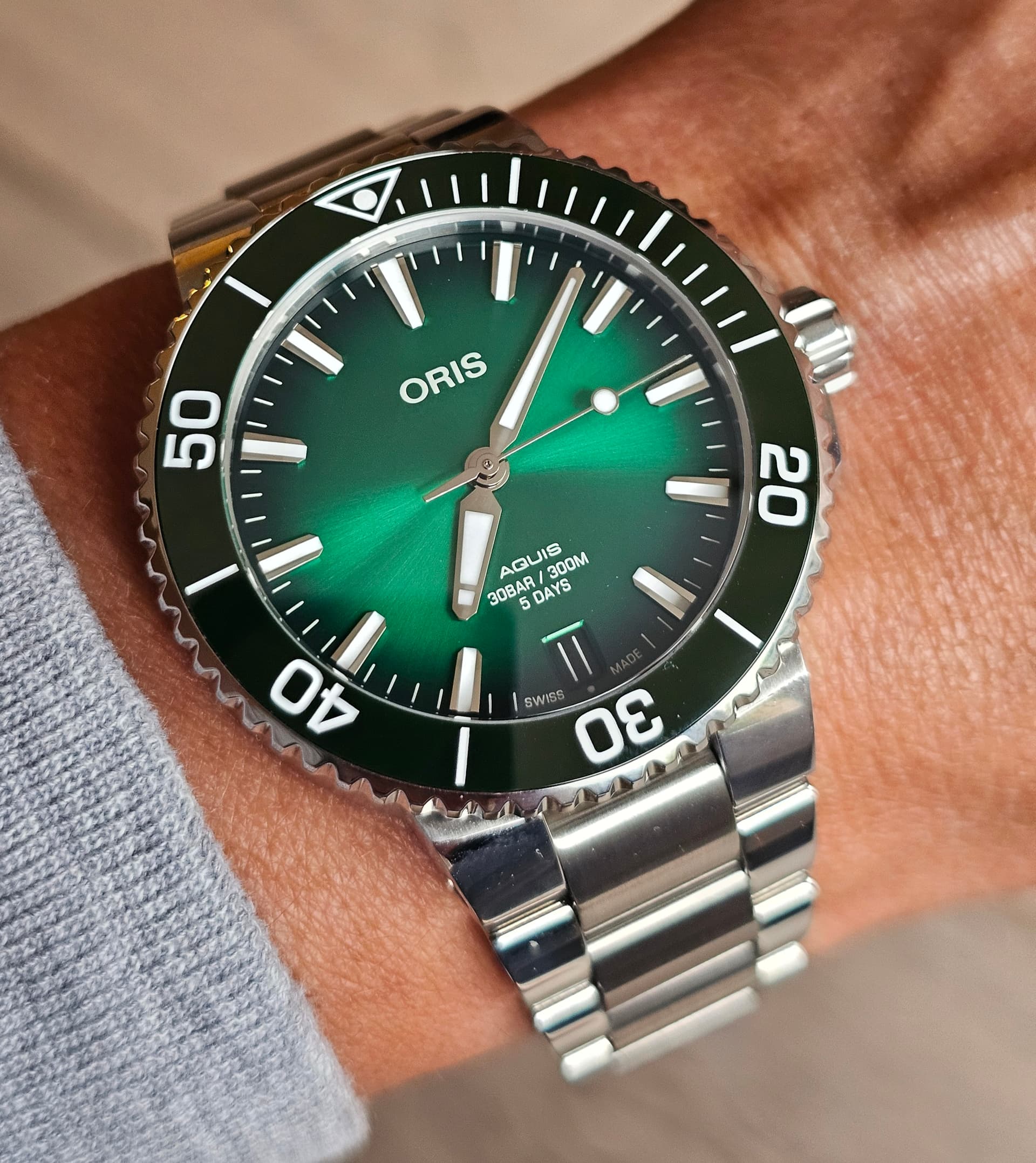 Oris wristshot 12
