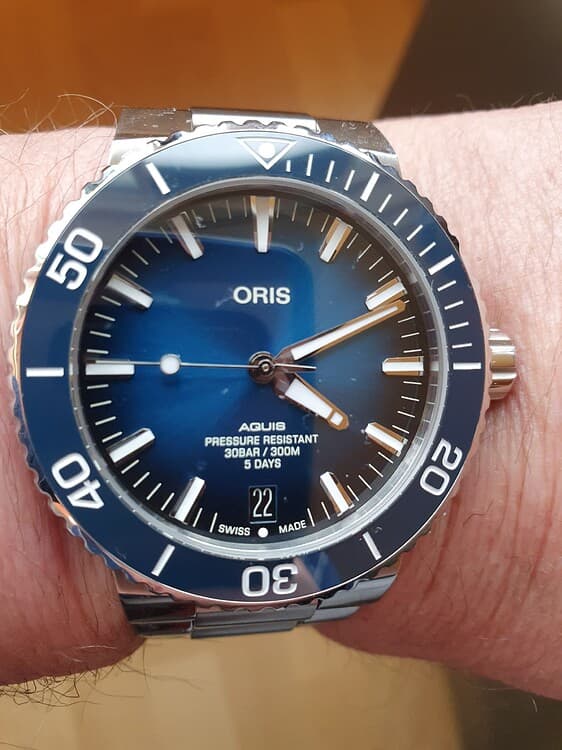 Oris wristshot 15