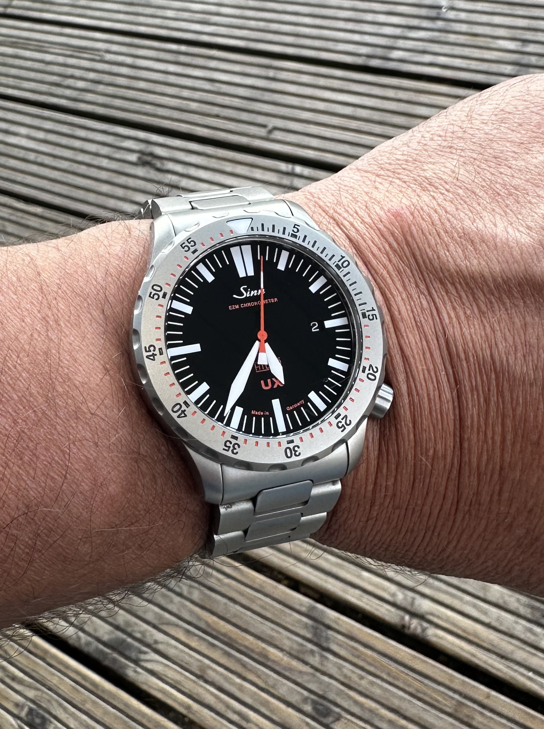 Sinn wristshot 17