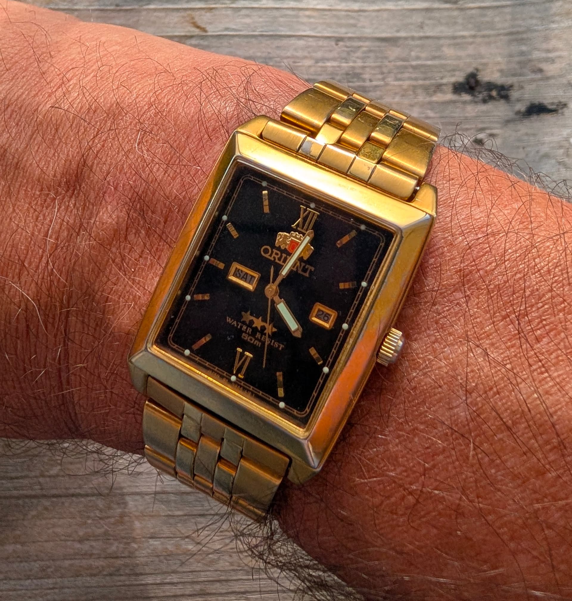 Orient wristshot 20