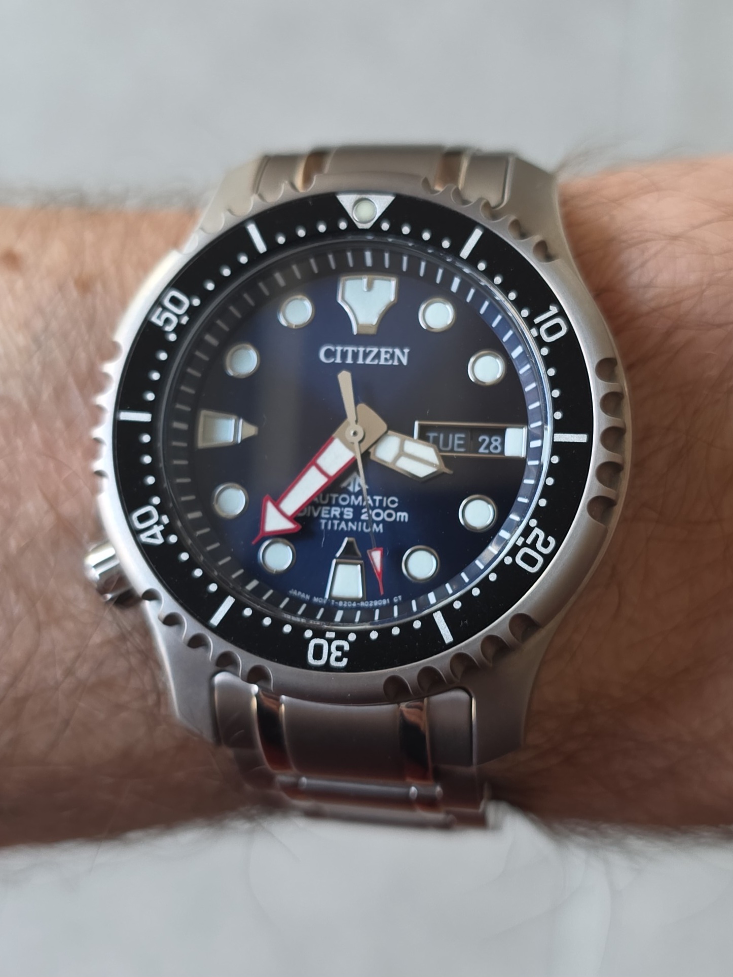 Citizen wristshot 25