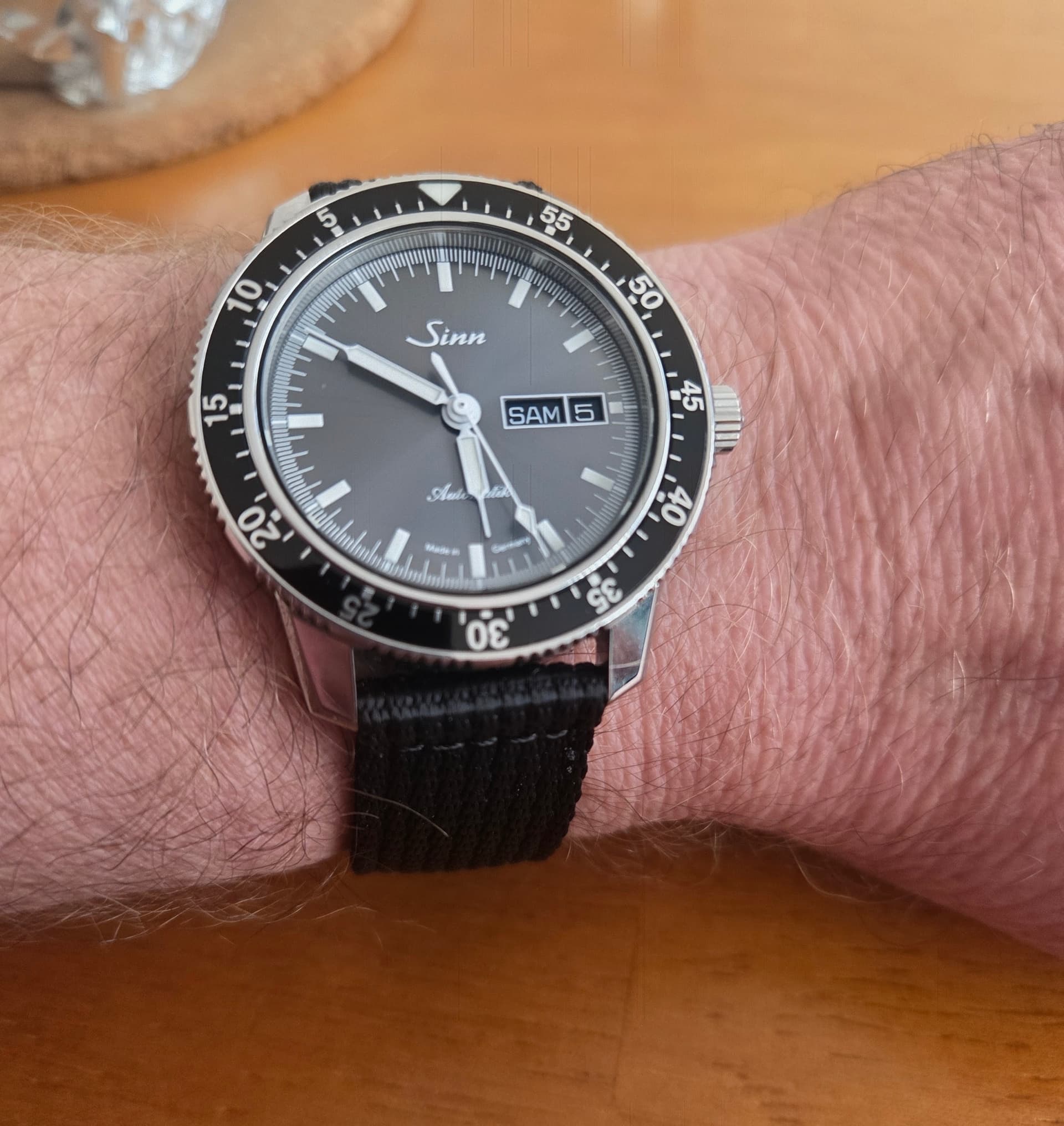 Sinn wristshot 6
