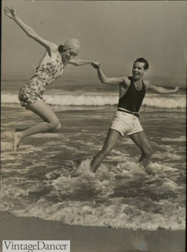 late-1930s-swimsuits-men-1-371x500