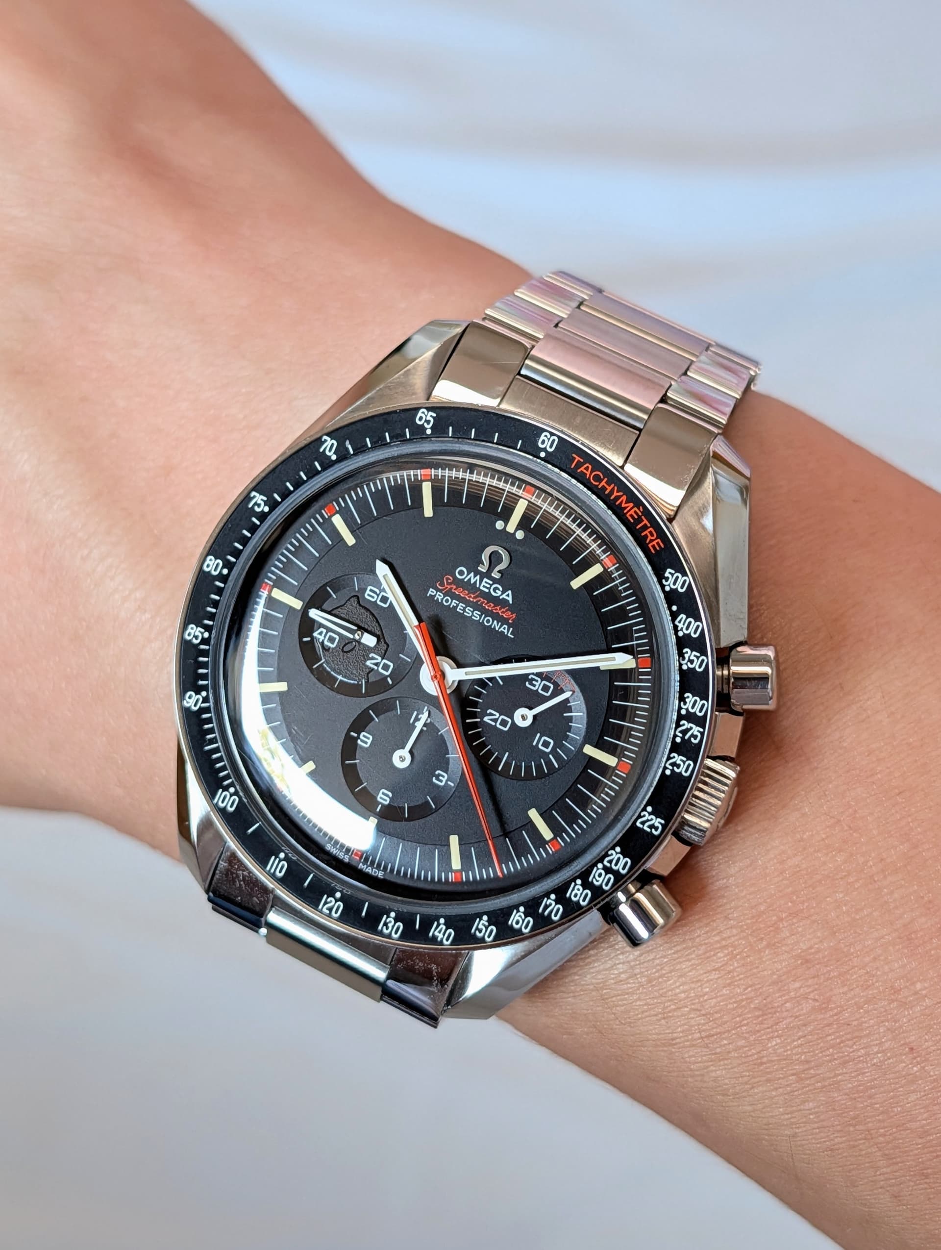 Omega wristshot 12