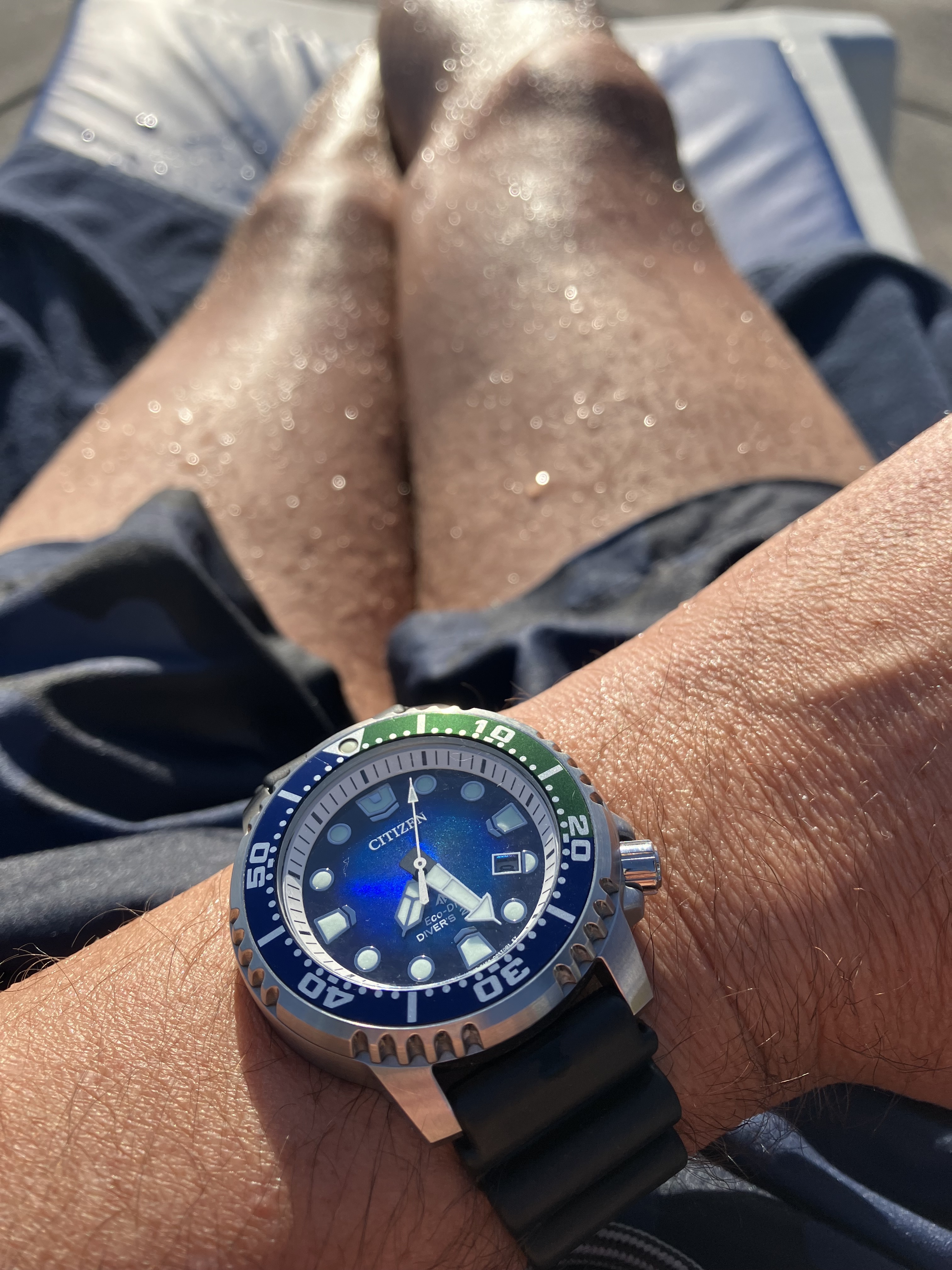 Citizen wristshot 16