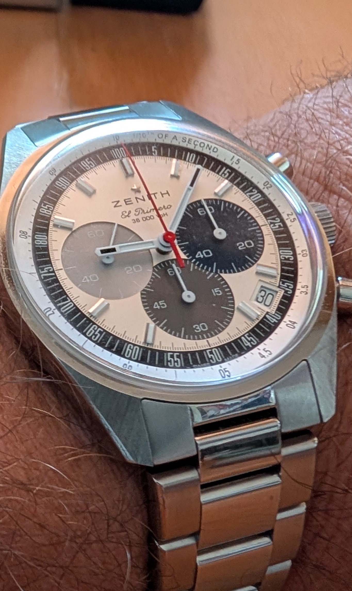 Zenith wristshot 16