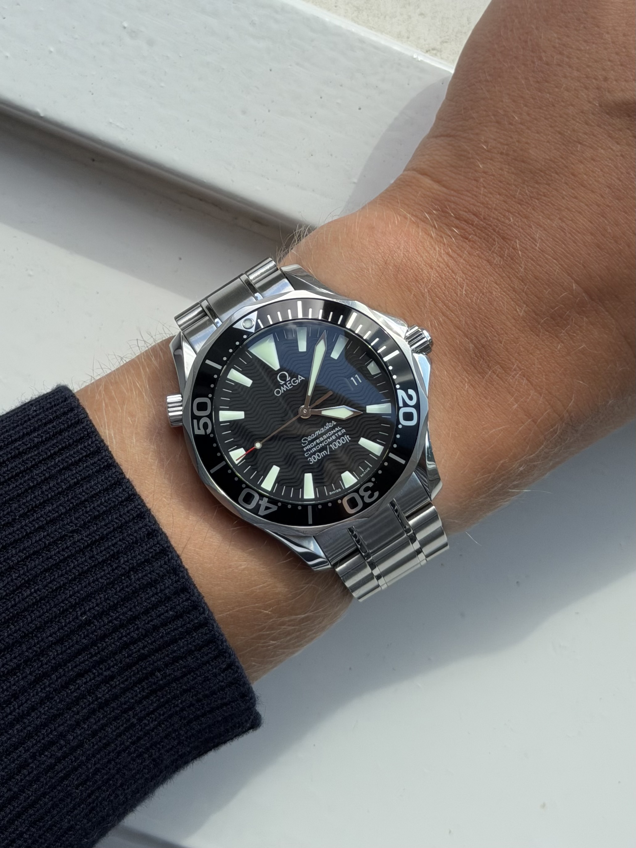 Omega wristshot 33